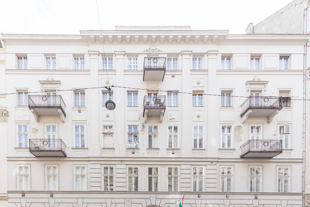 Real Apartments Zoltán II. Budapest Exterior foto